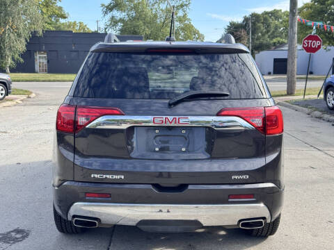 2017 GMC Acadia Denali