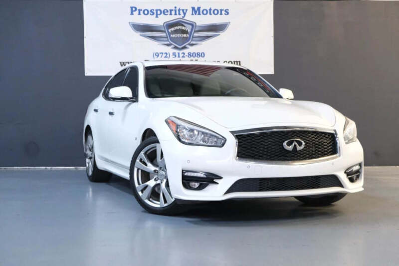 2015 Infiniti Q70 3.7