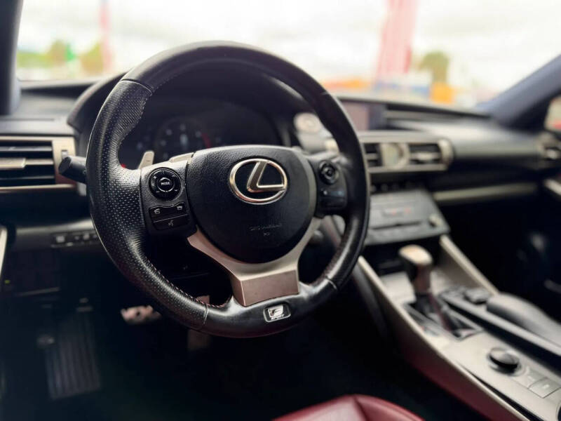 2016 Lexus IS 200t