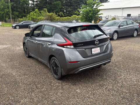 2024 Nissan LEAF SV PLUS