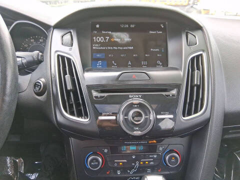 2017 Ford Focus Titanium