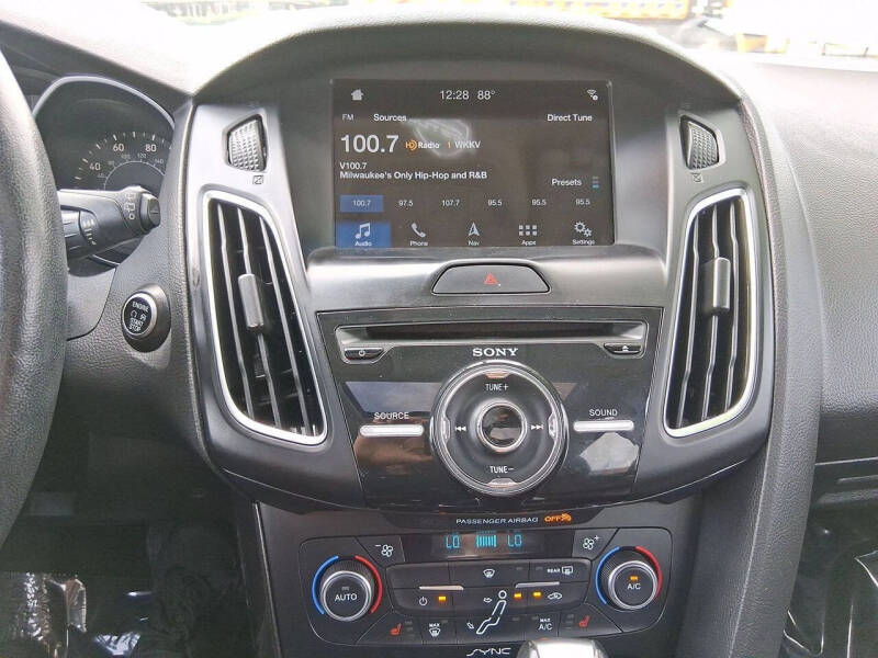 2017 Ford Focus Titanium