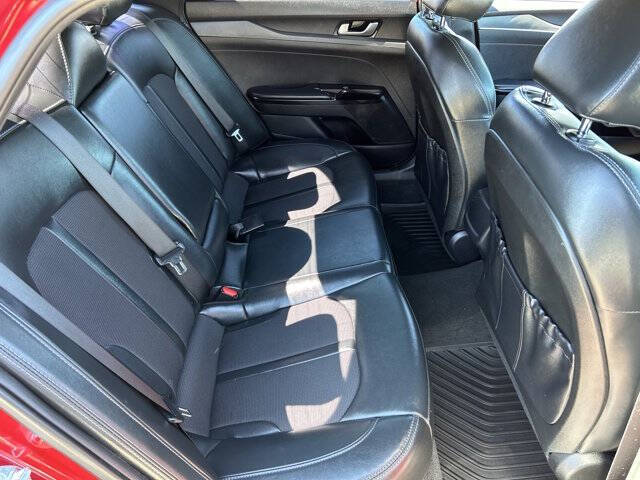 2023 Kia K5