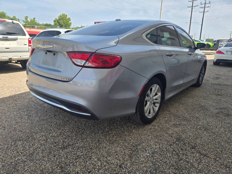 2015 Chrysler 200 Limited