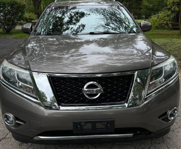 2014 Nissan Pathfinder for sale at Quality Cars Machesney Park in Machesney Park, IL