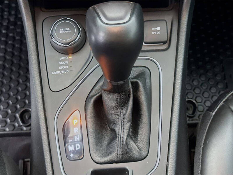 2022 Jeep Cherokee X