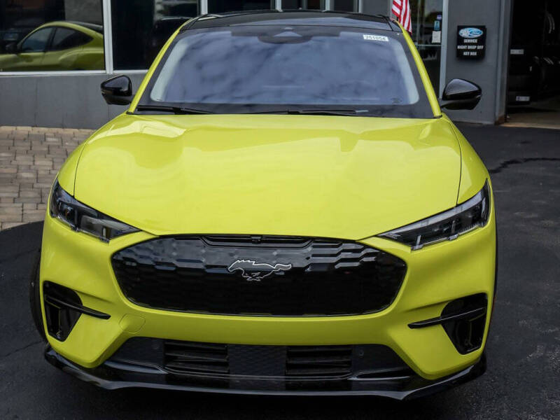 2025 Ford Mustang Mach-E Premium