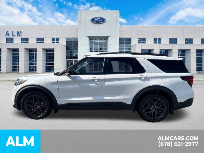 2025 Ford Explorer ST