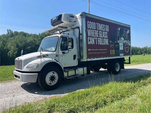 2017 Freightliner Business class M2
