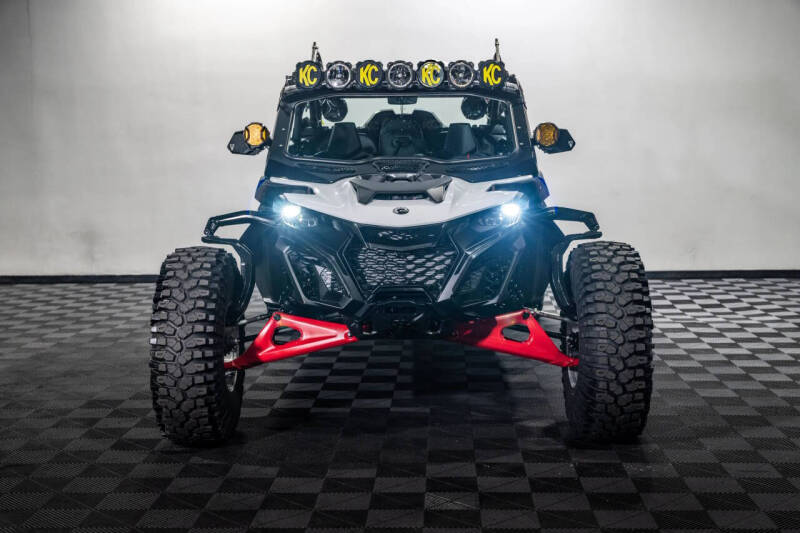 2025 Can-Am Maverick R Max