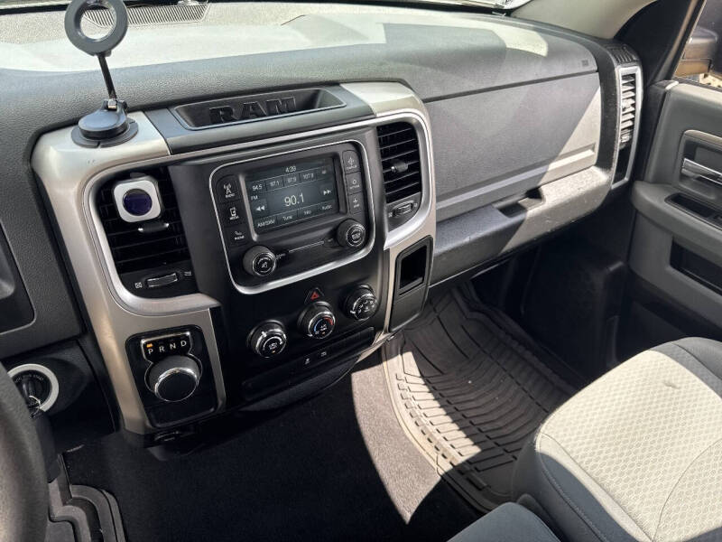 2016 RAM 1500 SLT