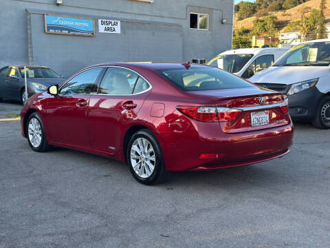 2013 Lexus ES 300h