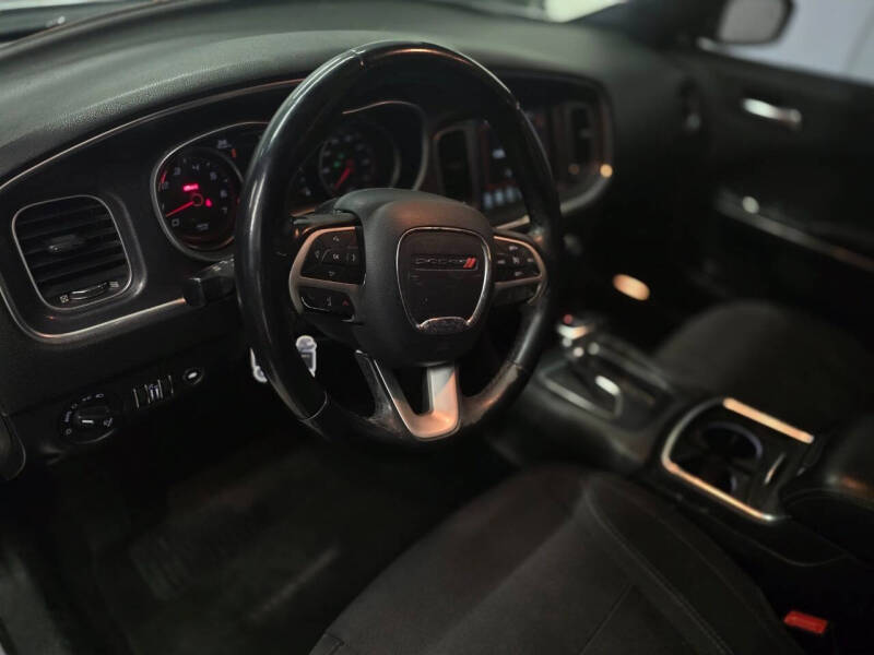 2017 Dodge Charger SXT