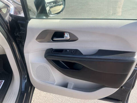 2021 Chrysler Pacifica Touring L