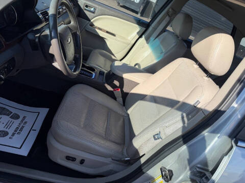 2008 Ford Taurus SEL