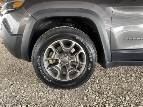 2020 Jeep Cherokee Trailhawk