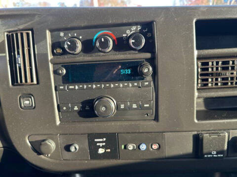 2022 Chevrolet Express 2500