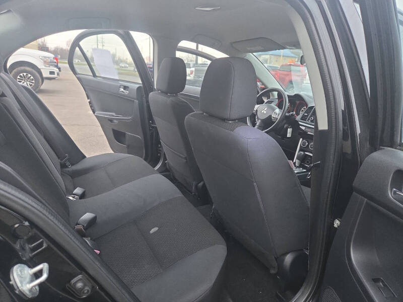 2016 Mitsubishi Lancer ES