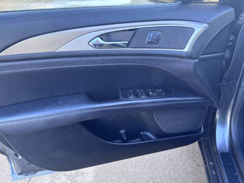 2017 Lincoln MKZ Premiere