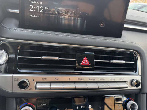 2026 Genesis G70 2.5T Standard