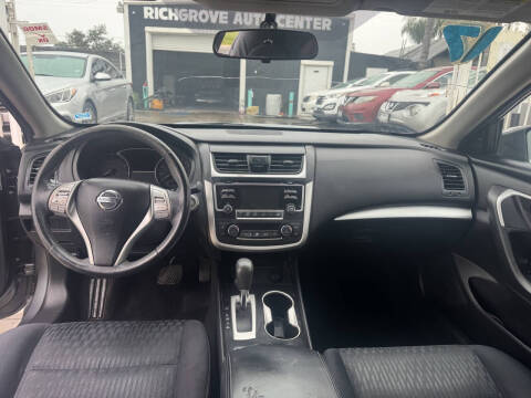 2017 Nissan Altima 2.5 SV