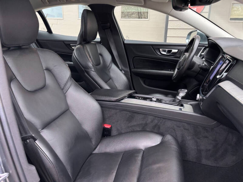 2021 Volvo S60 T5 Inscription