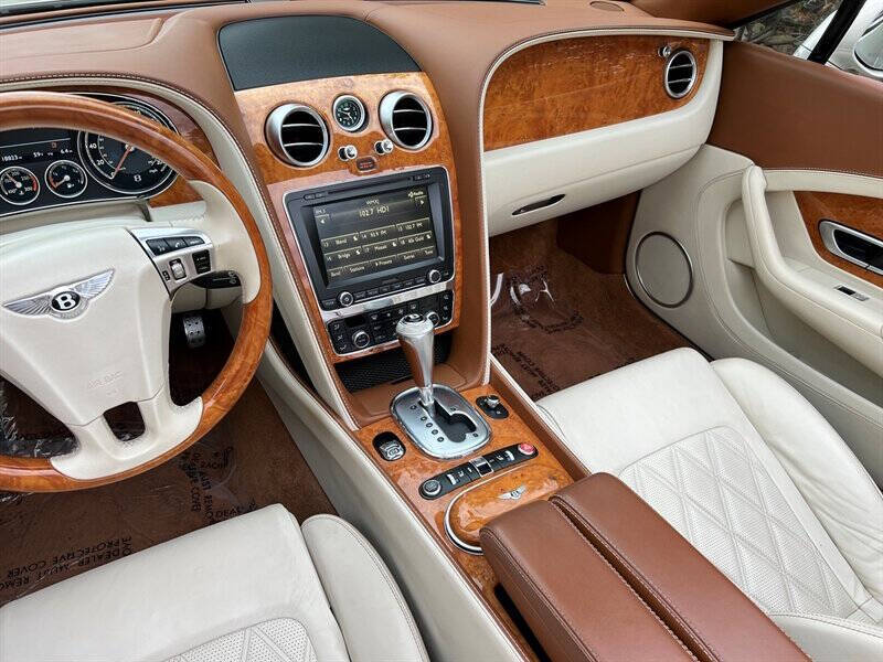 2013 Bentley Continental 21