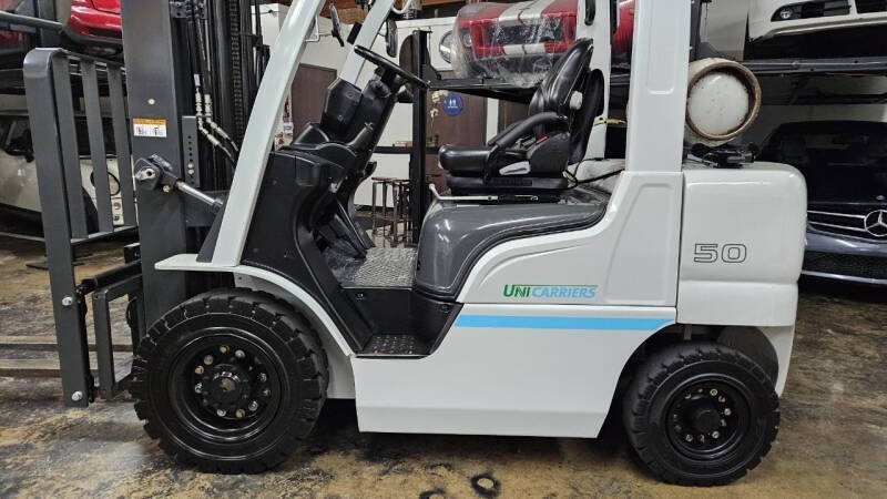 2022 UniCarriers PF50LP