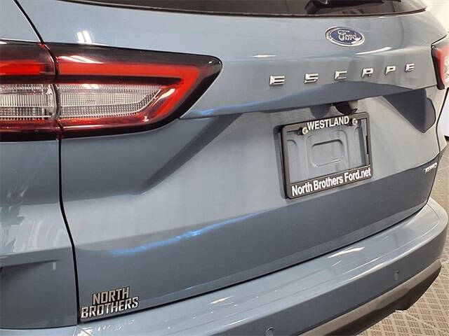 2023 Ford Escape ST-Line Select