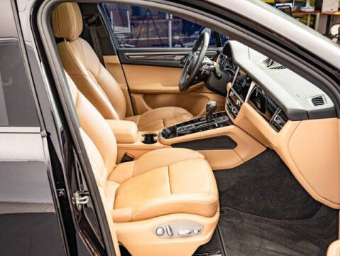 2023 Porsche Macan S
