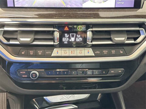 2024 BMW X4 xDrive30i