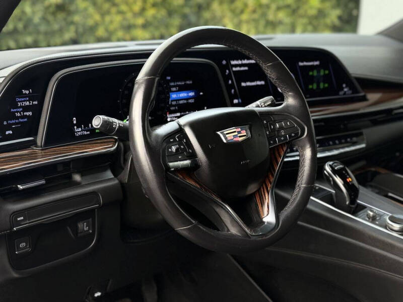 2022 Cadillac Escalade ESV Luxury