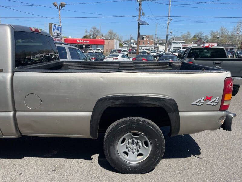 2000 Chevrolet Silverado BASE photo 2