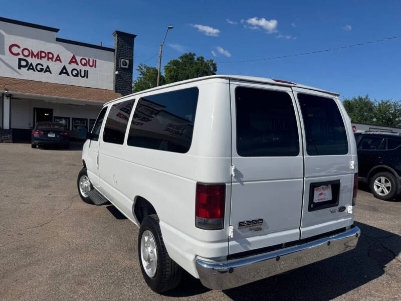 2011 Ford E-Series E-350 SD