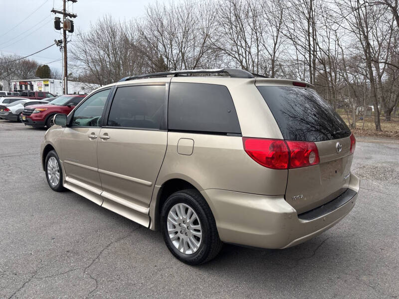 2008 Toyota Sienna XLE Limited