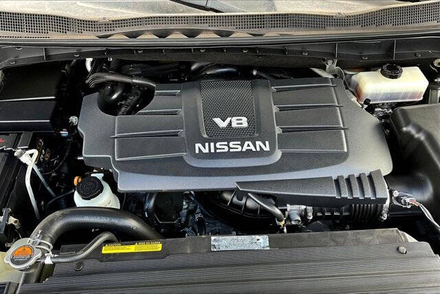 2017 Nissan Titan SV