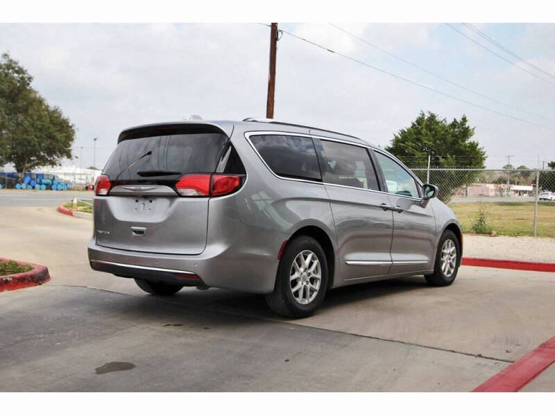 2020 Chrysler Pacifica Touring L