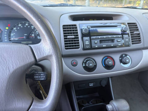 2003 Toyota Camry LE
