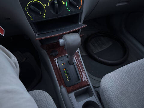 2003 Toyota Corolla LE