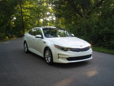 2016 Kia Optima for sale at BestBuyAutoLtd in Spring Grove IL