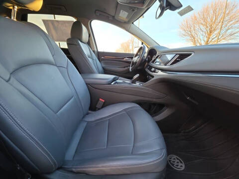 2021 Buick Enclave Essence