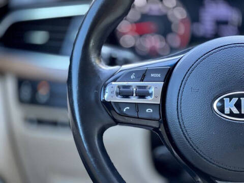 2019 Kia Cadenza Premium