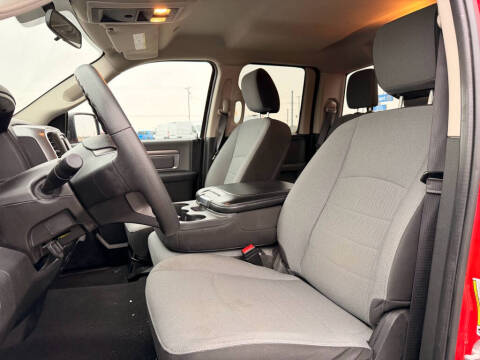 2024 RAM 1500 Classic SLT