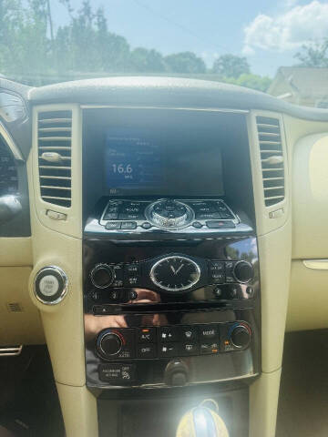2011 Infiniti FX35