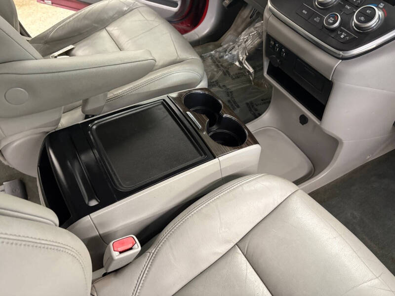 2015 Toyota Sienna XLE 7-Passenger