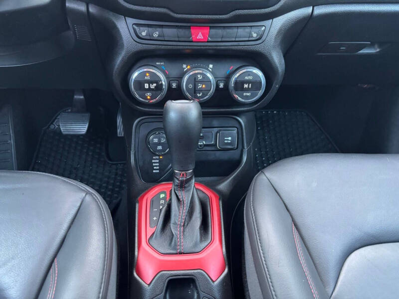 2016 Jeep Renegade Trailhawk