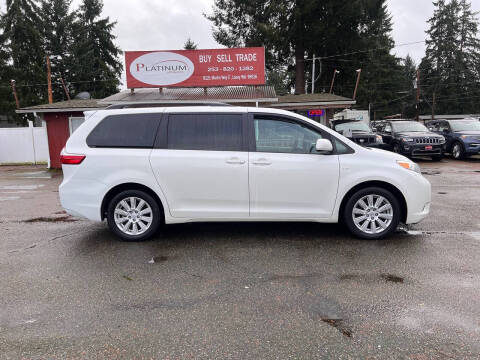 2017 Toyota Sienna XLE 7-Passenger