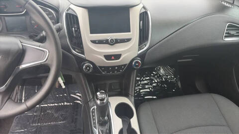 2017 Chevrolet Cruze LS Auto