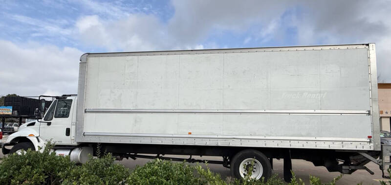 2018 International DuraStar 4300