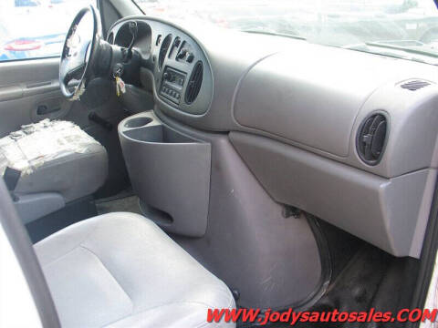 2000 Ford E-250